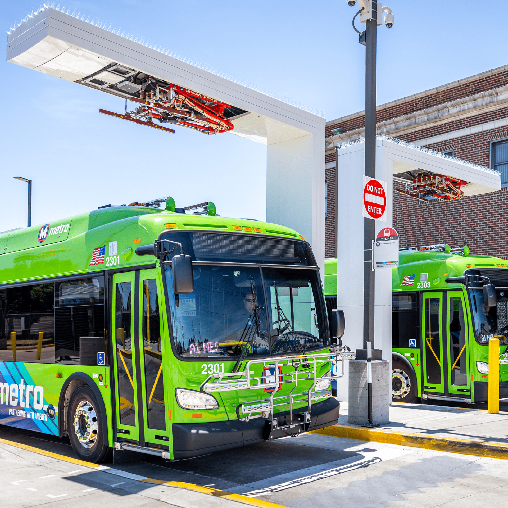 NFI Infrastructure Solutions image, Metro buses and overhead chargers